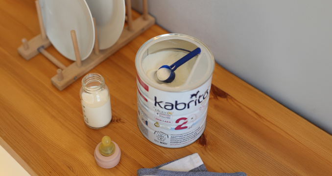 Питание Kabrita® на основе козьего молока для комфортного пищеварения малыша в отпуске